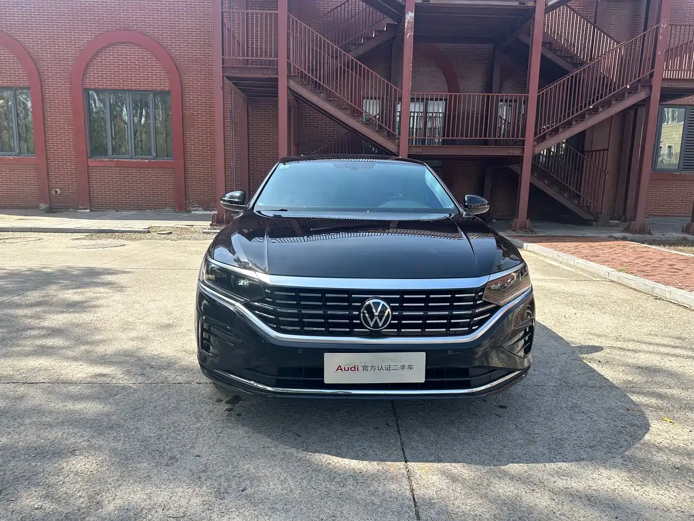 Volkswagen Passat 2021 Model 330TSI Elite Edition фото 2