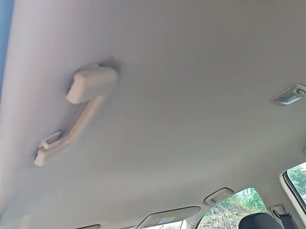 Mitsubishi Outlander 2016 2.0L 2WD Fashion Edition 5-seater фото 18