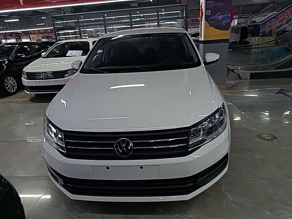 VOLKSWAGEN SANTANA