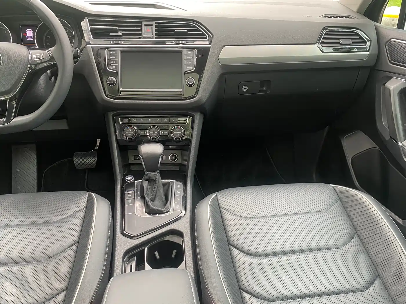 Volkswagen Tiguan L 2018 Facelift 330TSI Automatic 2WD Flagship Edition фото 14