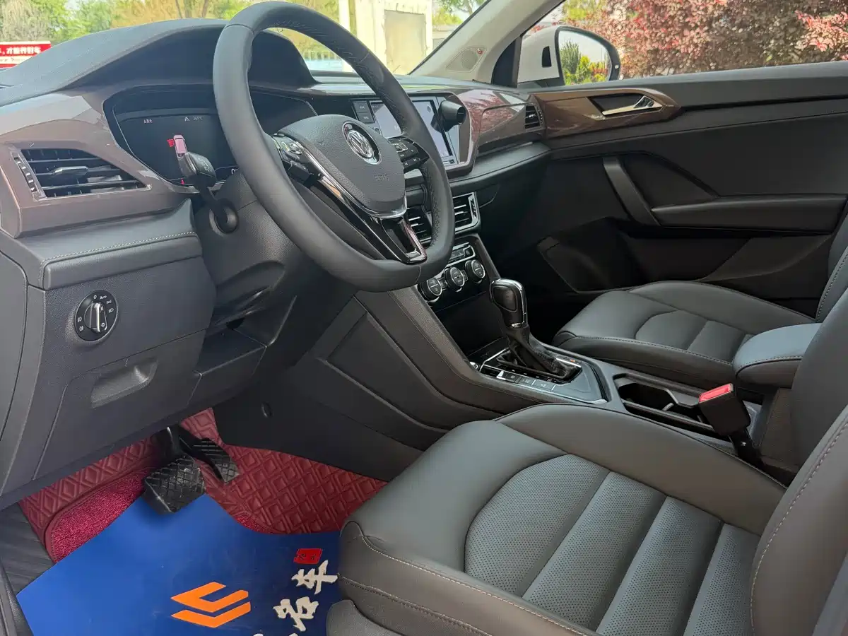 Volkswagen Tharu 2019 Model 280TSI 2WD Flagship Edition China VI фото 10