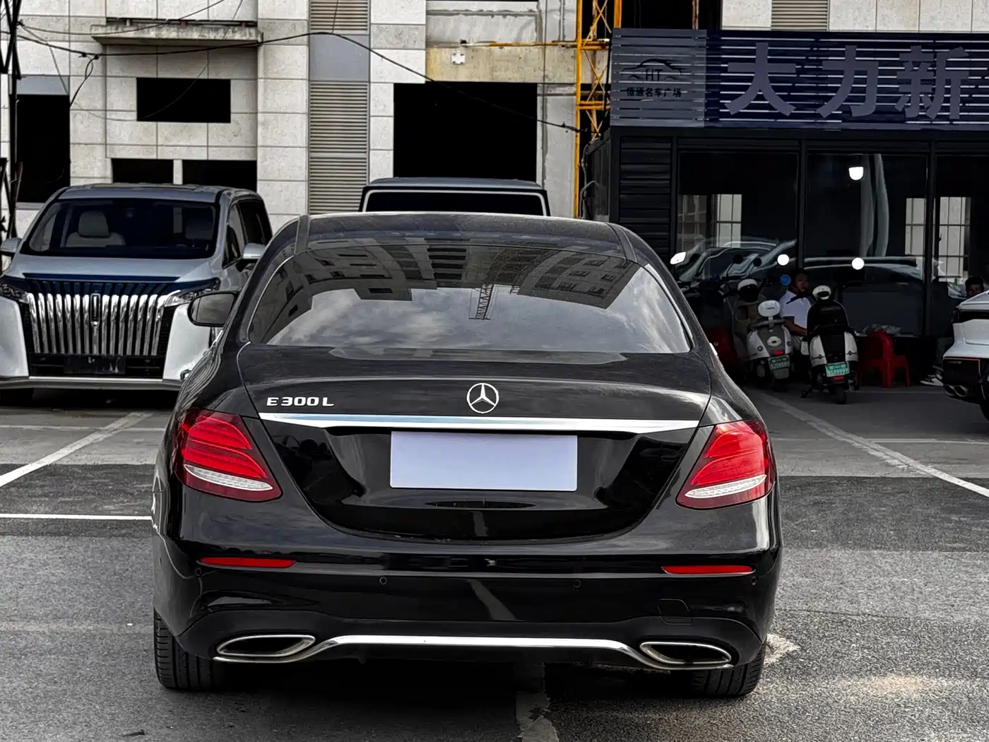 Mercedes-Benz E-Class 2016 E 200 L Sport Type фото 7