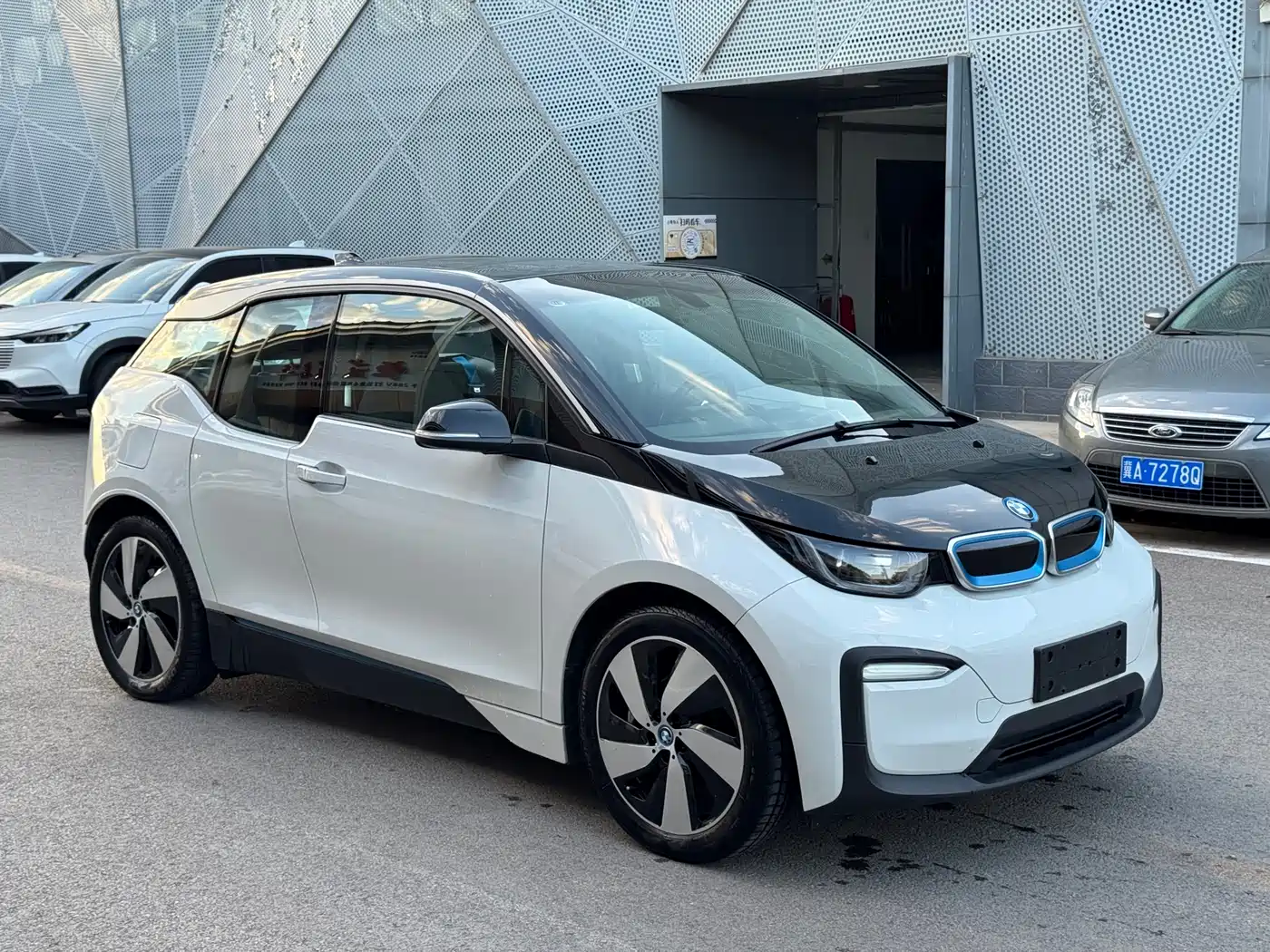 2019 BMW i3 (Import)