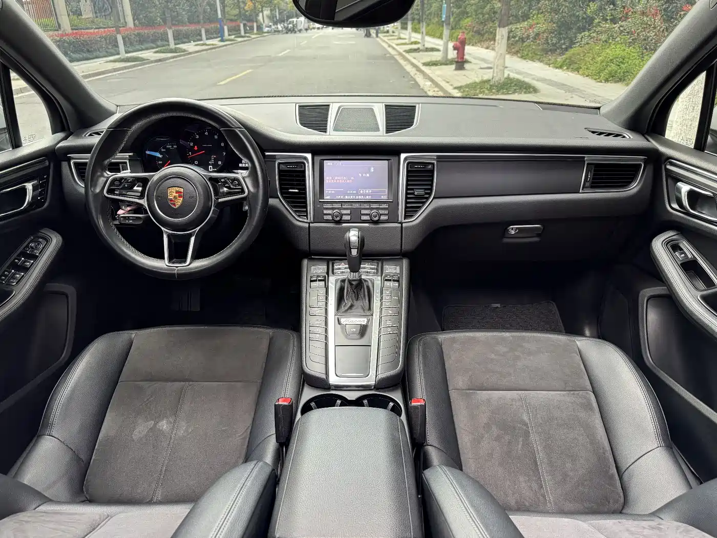 Porsche Macan 2016 Macan 2.0T фото 6