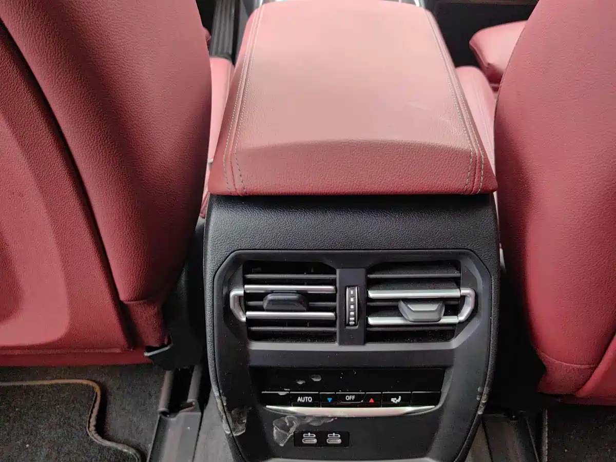 BMW i3 2024 eDrive 40 L Night Sport Package фото 8