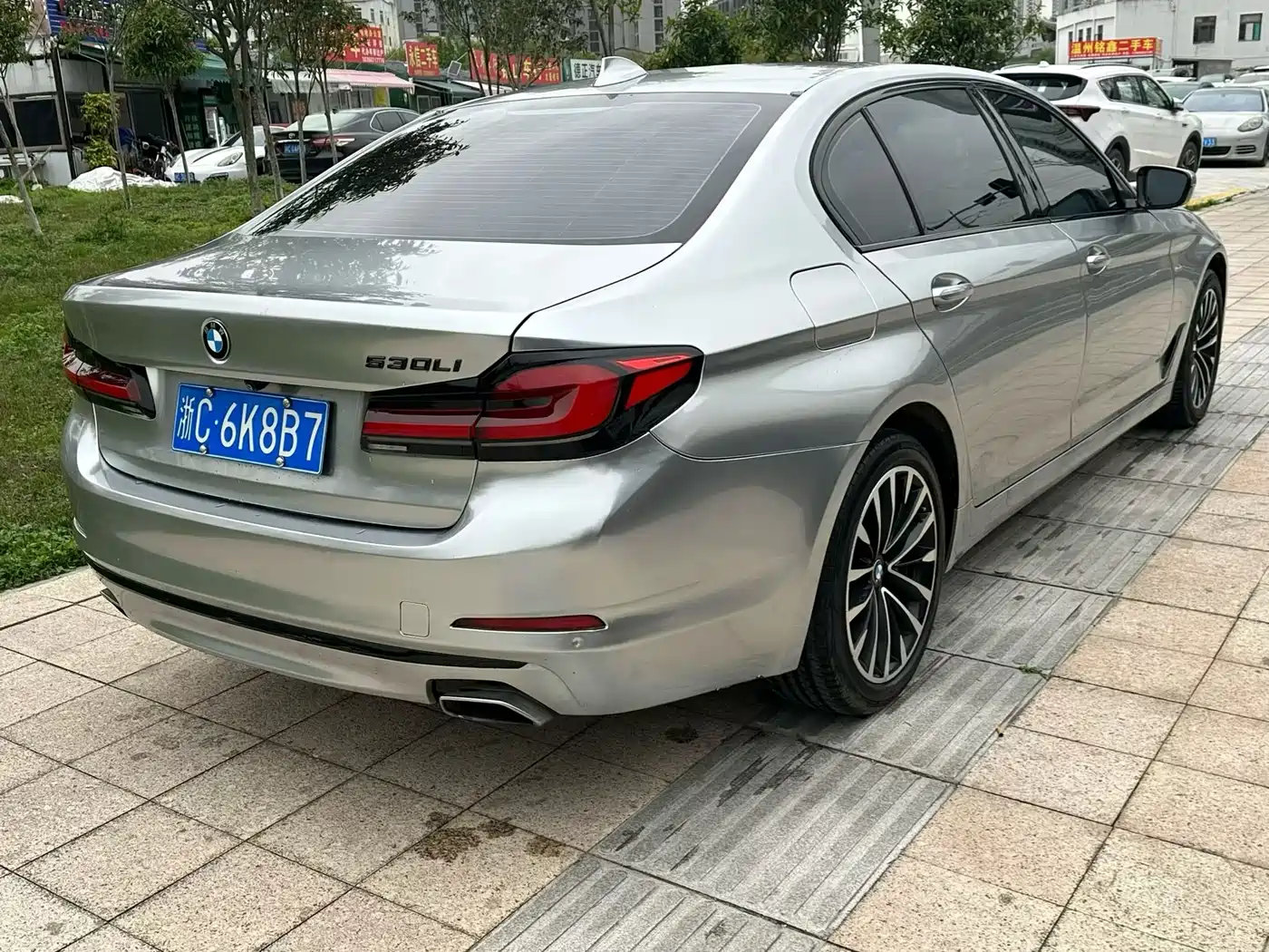 BMW 5 Series 2018 525Li Luxury Package фото 9