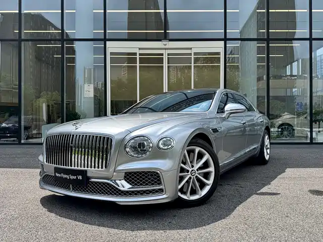 Bentley Flying Spur 4.0T V8, Стандарт
