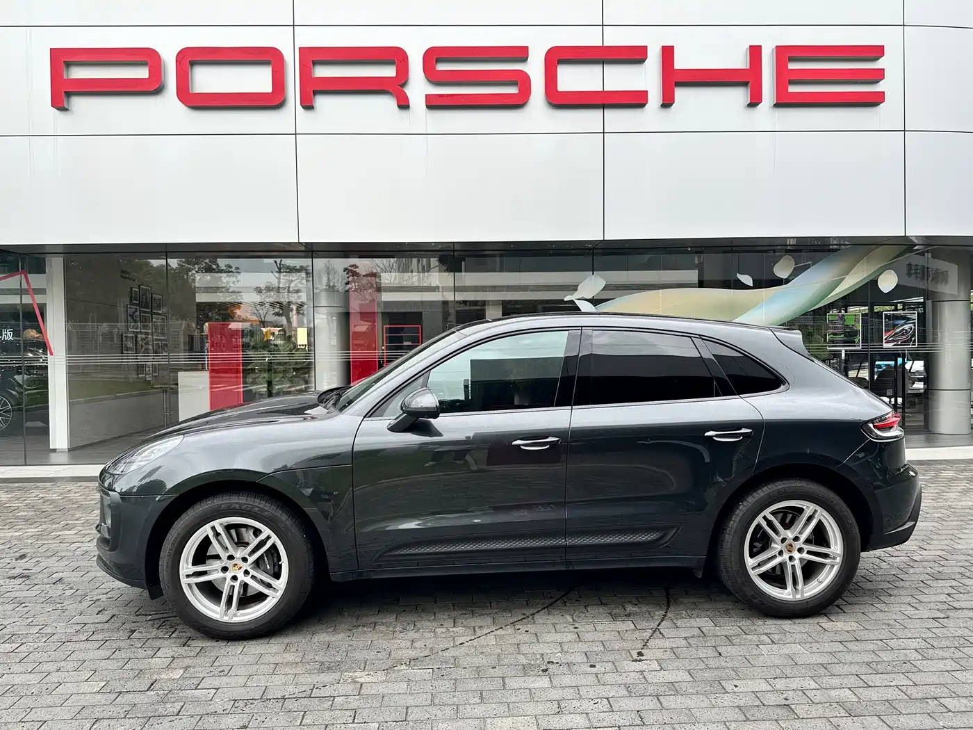 Porsche Macan 2024 Macan 2.0T фото 3
