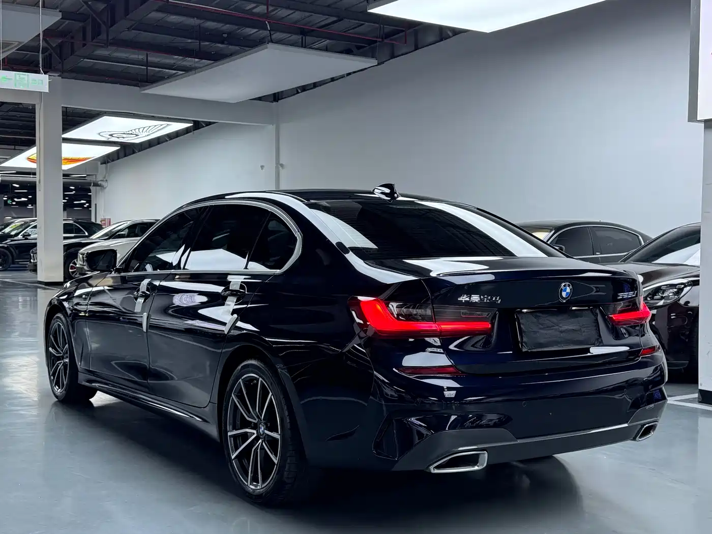 BMW 3 Series 2022 325Li M Sport Package фото 24