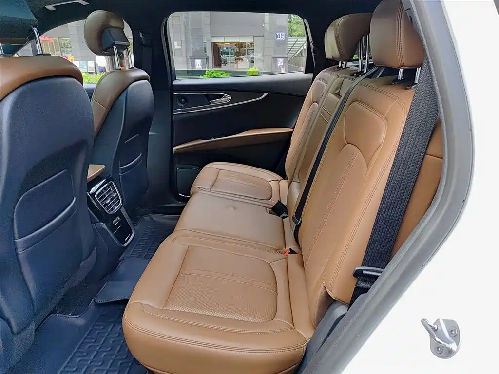 LINCOLN NAVIGATOR