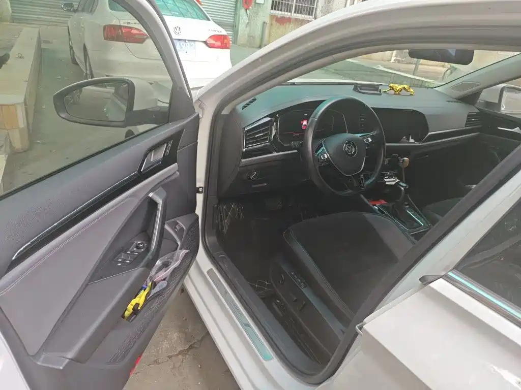 Photo 12 - Volkswagen Sagitar