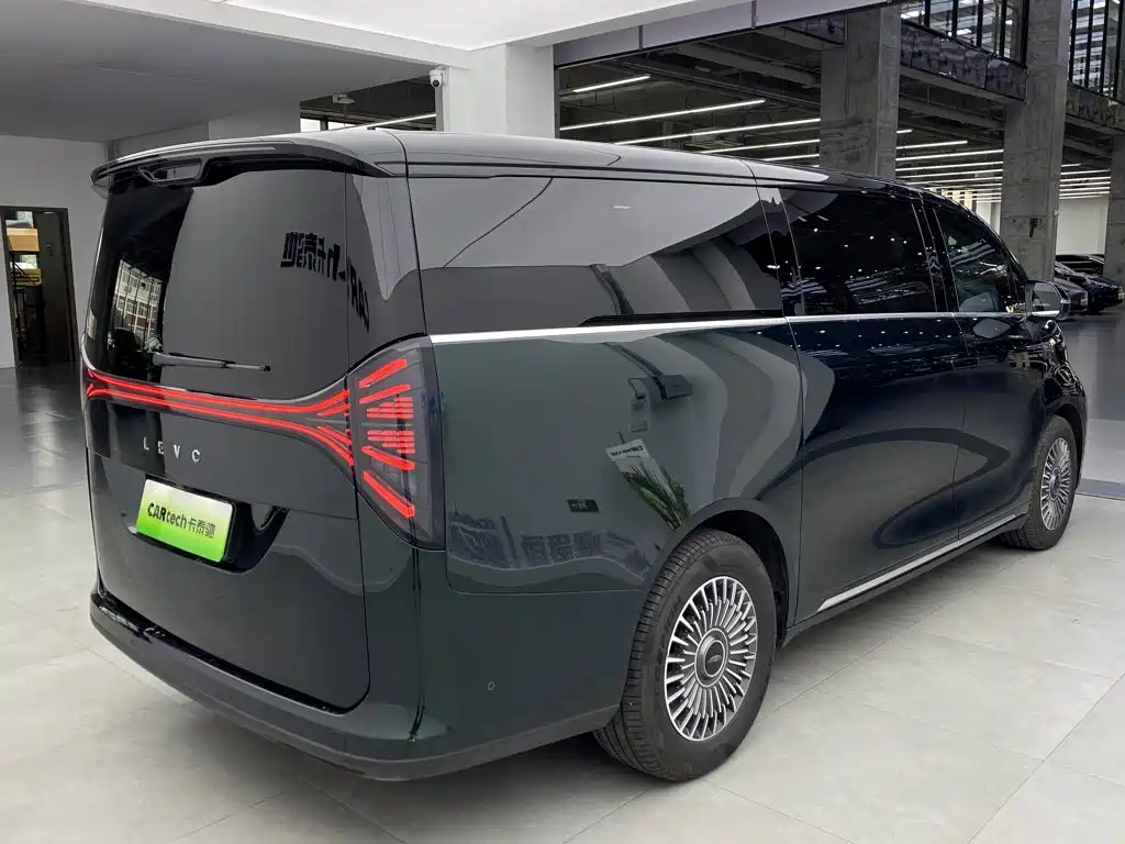 Фото 3 - Geely Galaxy Yizhen L380