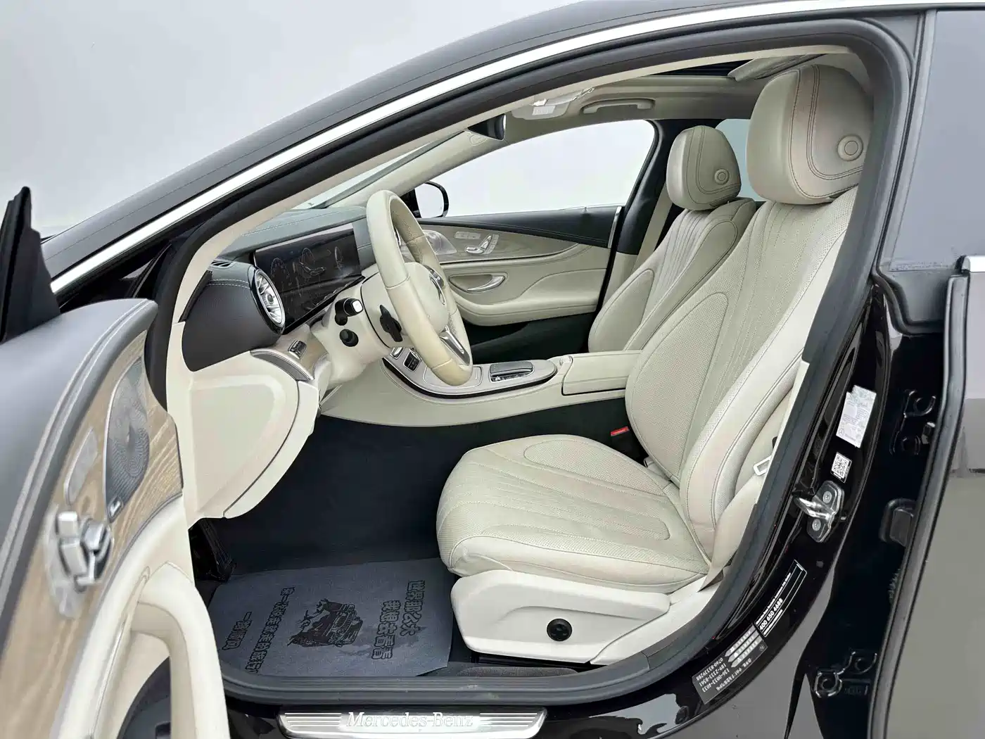 MERCEDES-BENZ CLS