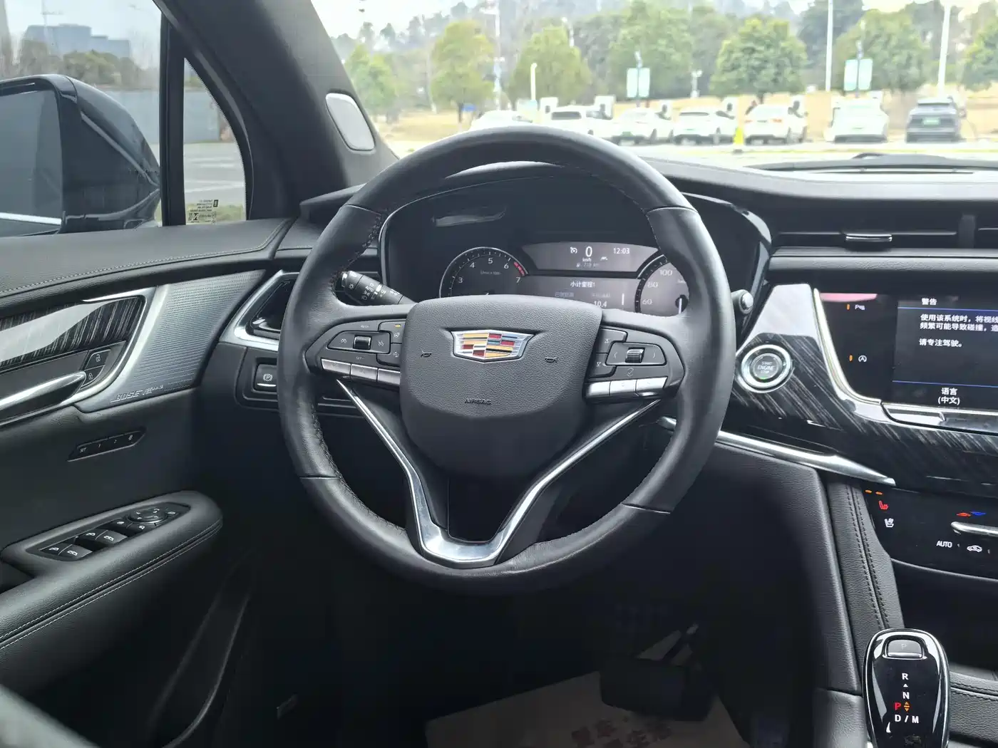 CADILLAC XT6