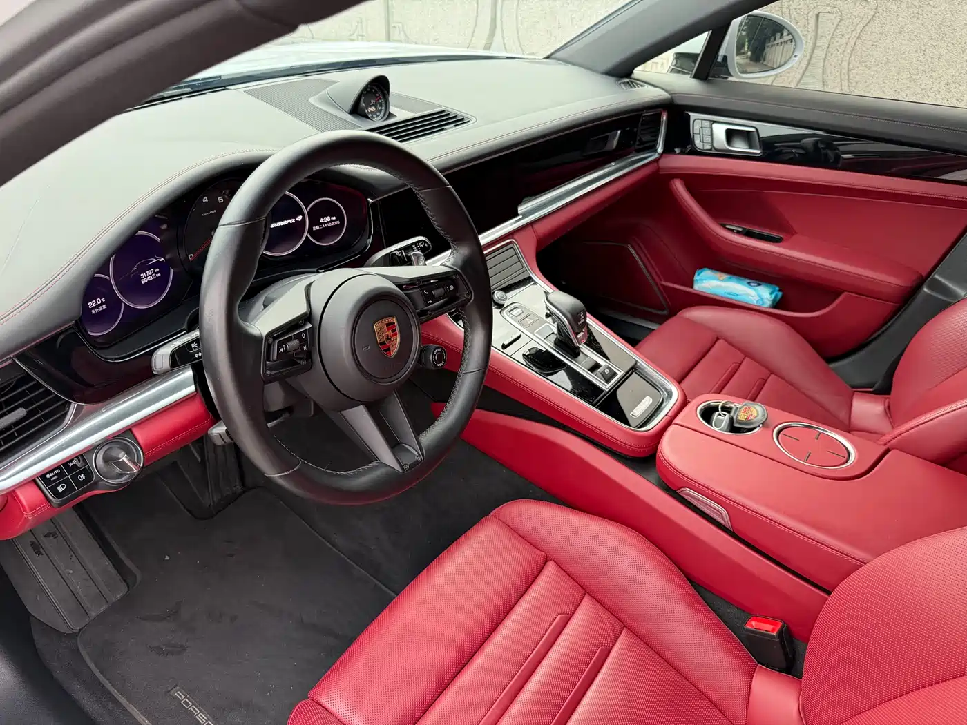 PORSCHE PANAMERA