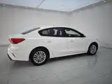 Фото 18 - Ford Focus