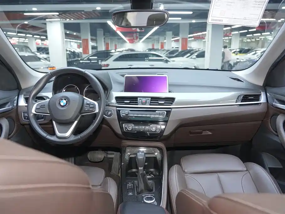 BMW X1 2019 xDrive20Li Premium Model фото 7