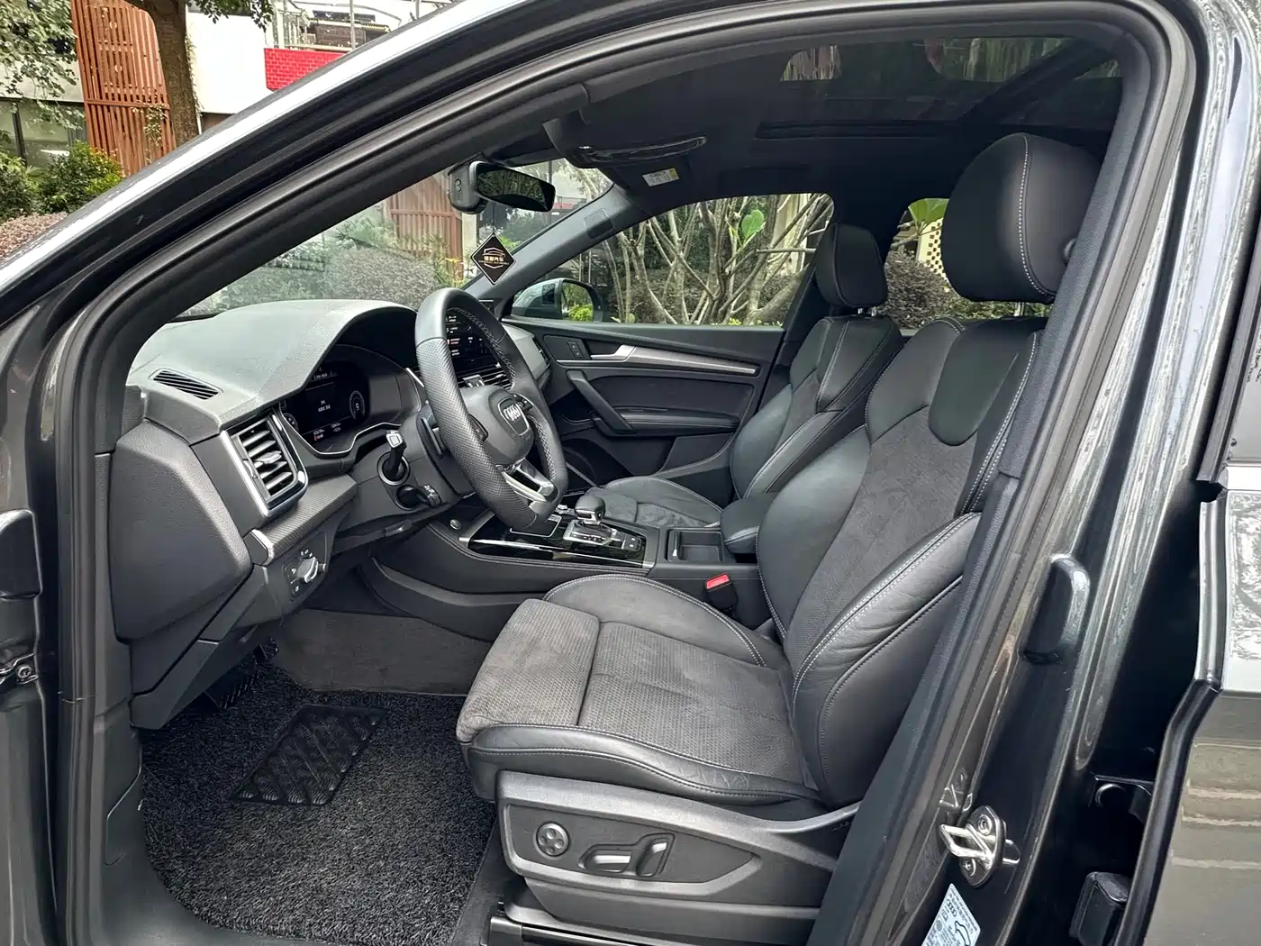 Audi Q5L Sportback 2021 45 TFSI Luxury фото 5