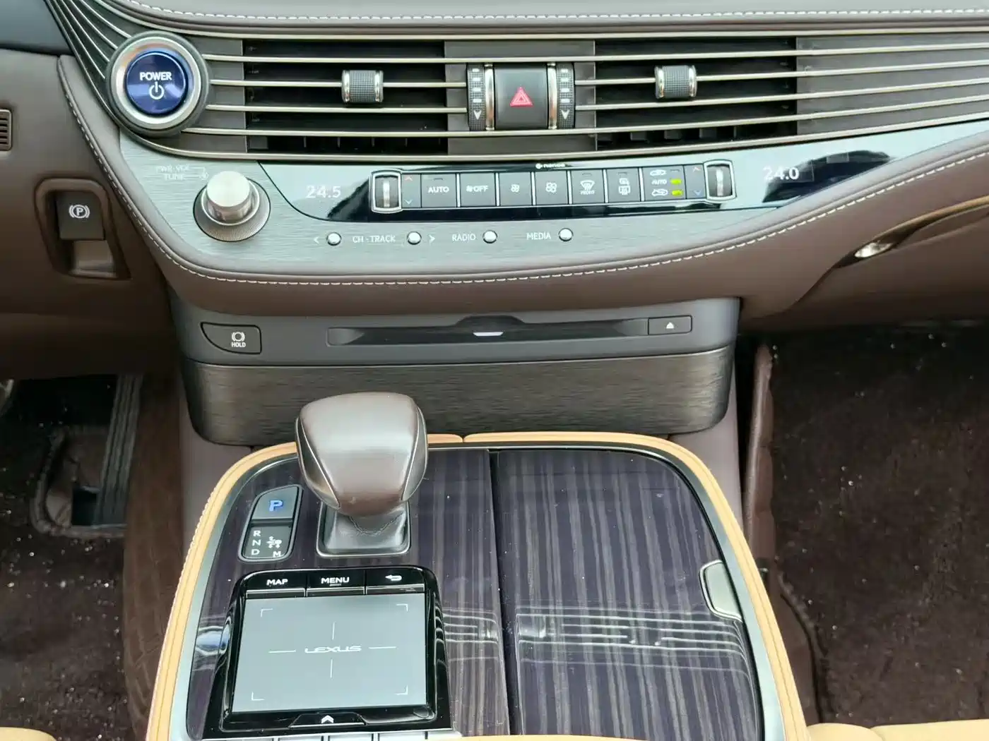 Lexus LS 2020 500h Excellence (China VI) фото 17