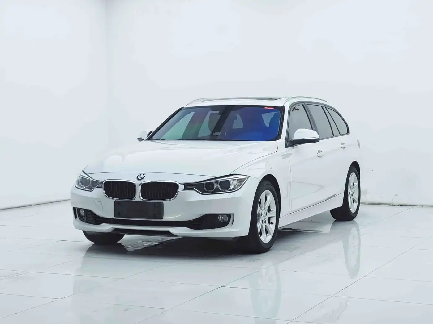 BMW 3 Series (Import) 2013 320i Sport Design Package Touring