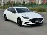 Photo 3 - Hyundai Sonata