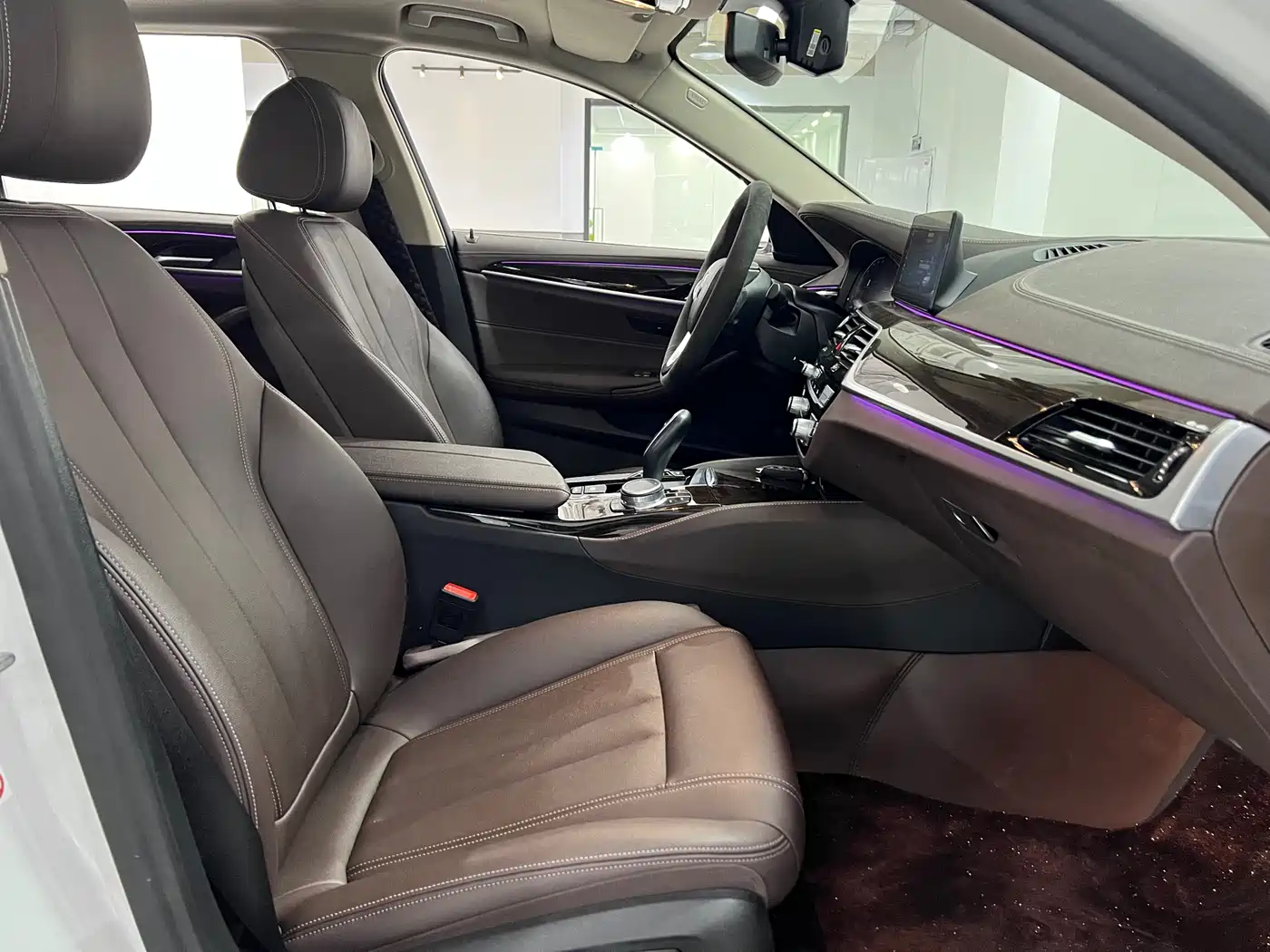 BMW 5 Series 2020 525Li Luxury Package фото 13