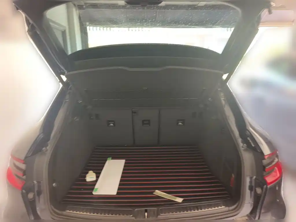 Фото 20 - Porsche Macan
