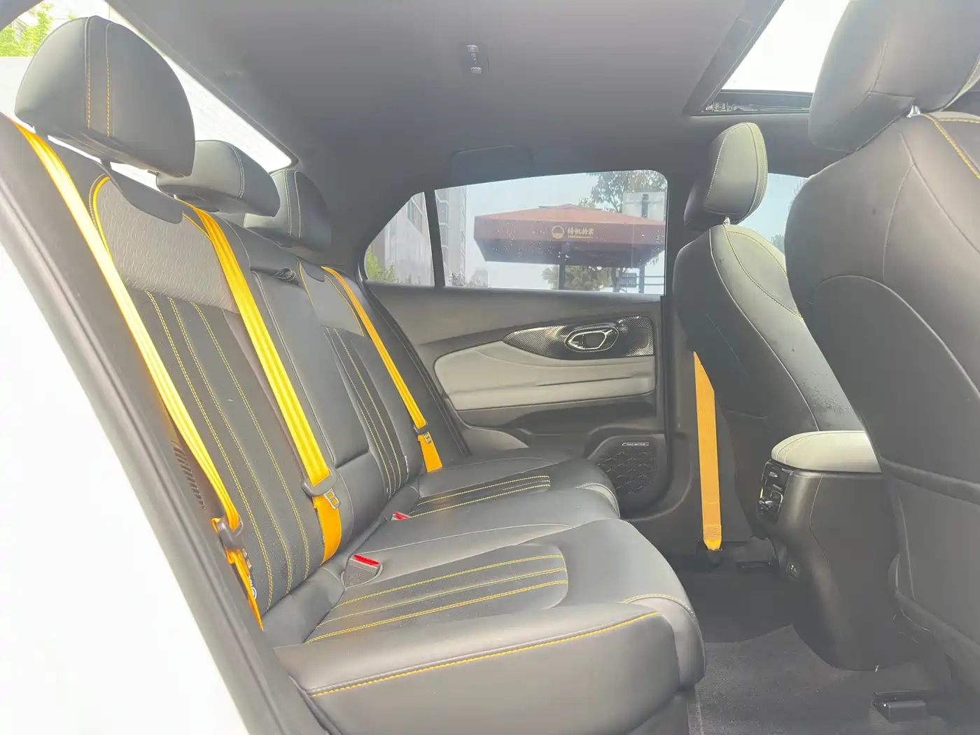GAC Trumpchi Trumpchi Emkoo 2023 270T DCT J15 Edition фото 11