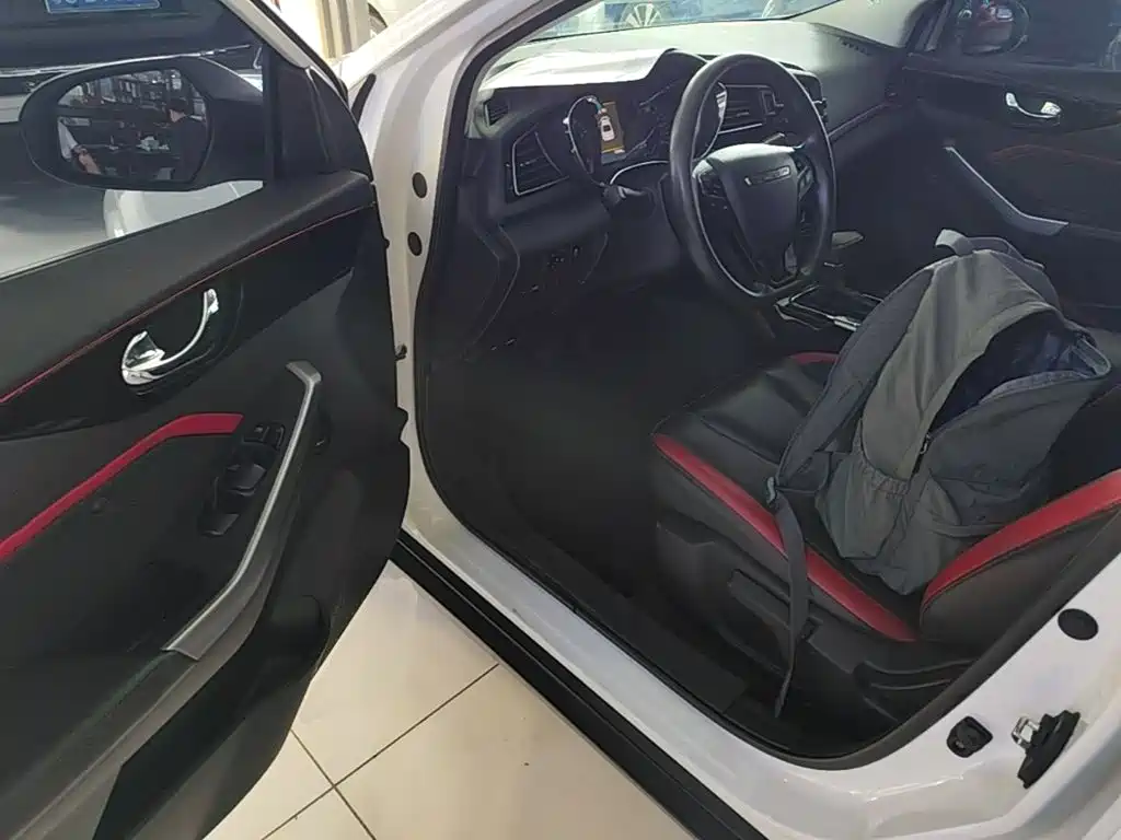 Venucia D60 2020 2020 1.6L XL CVT Delight Edition