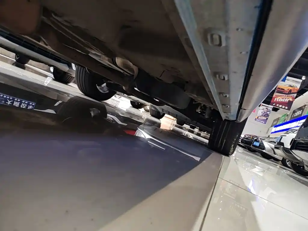 Фото 22 - Roewe RX5 MAX