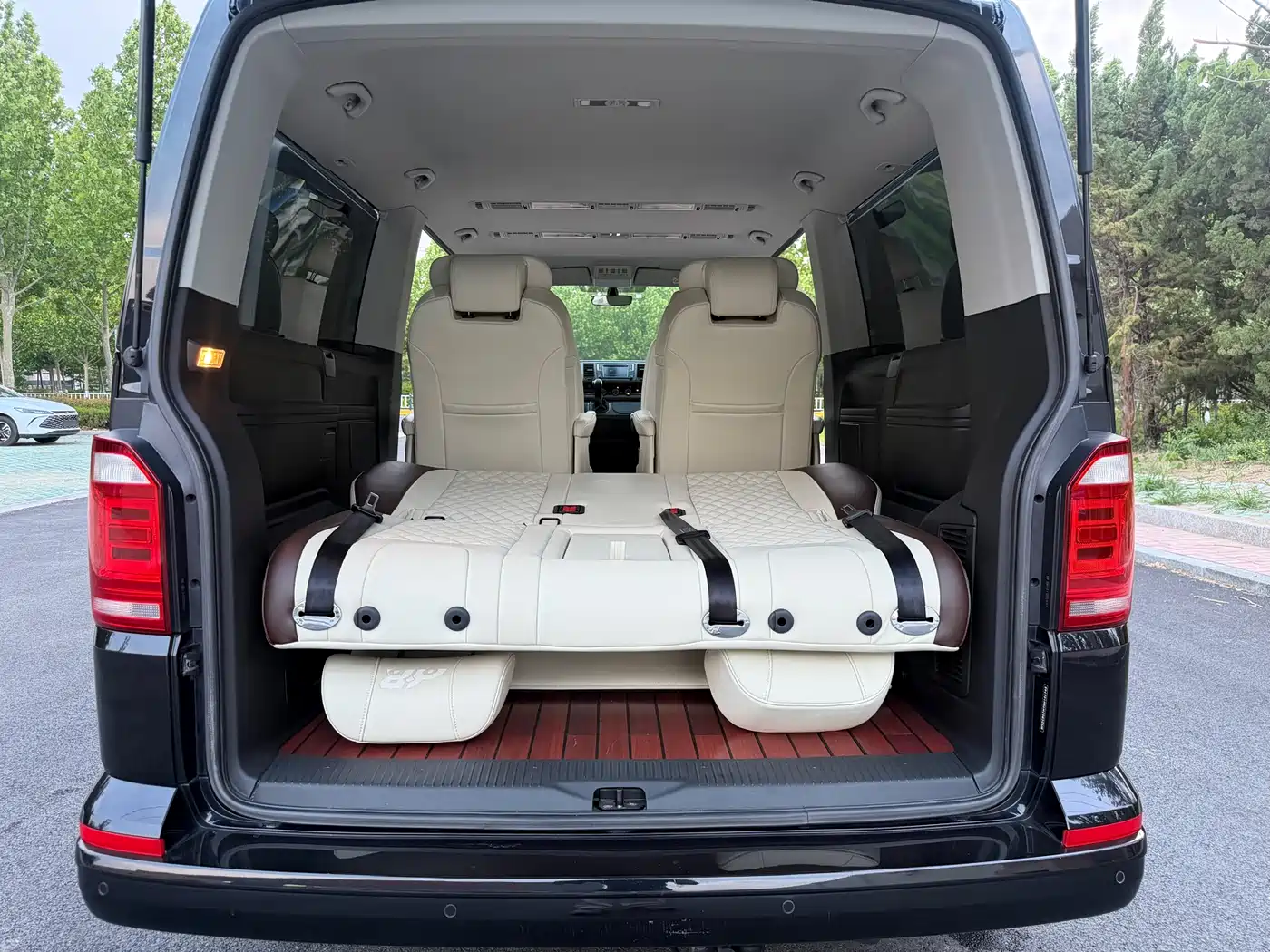 Volkswagen Caravelle 2019 2.0TSI 4WD Luxury 7-seater фото 19