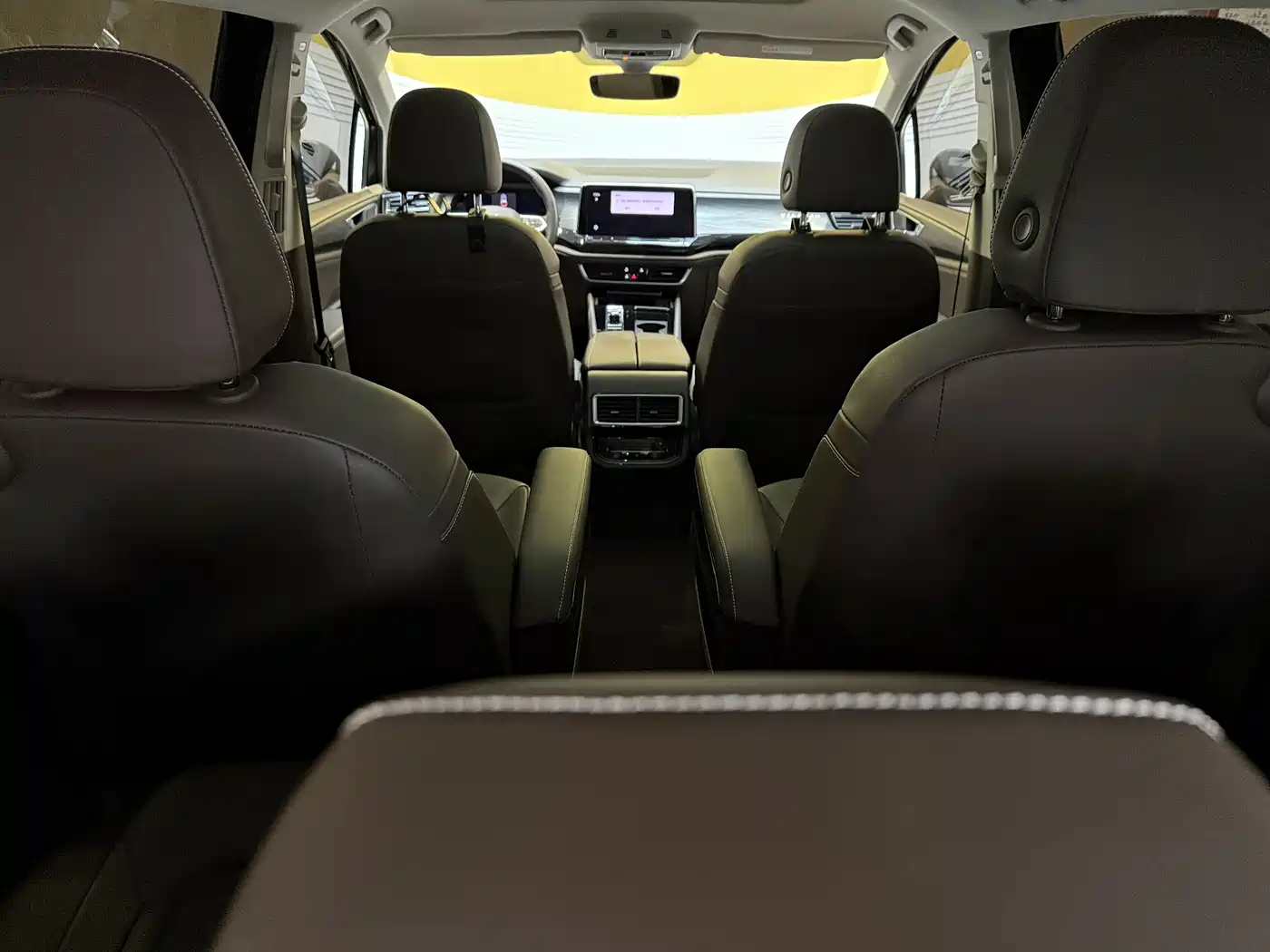 Volkswagen Viloran 2022 380TSI Premium Edition фото 9