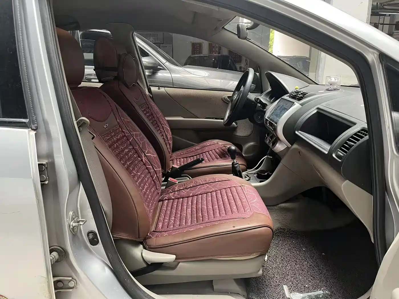 Everus S1 2011 2011 1.3L Manual Comfort