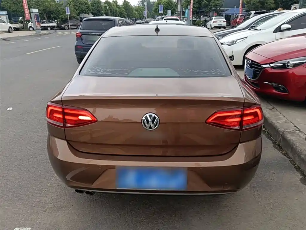 Volkswagen Lamando 2015 330TSI DSG Comfort фото 6