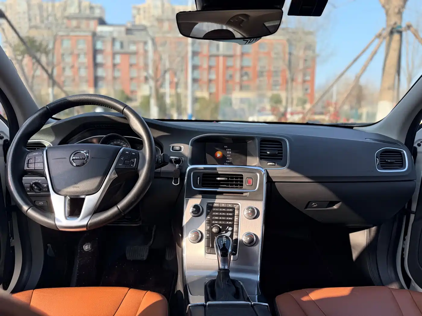 VOLVO S60