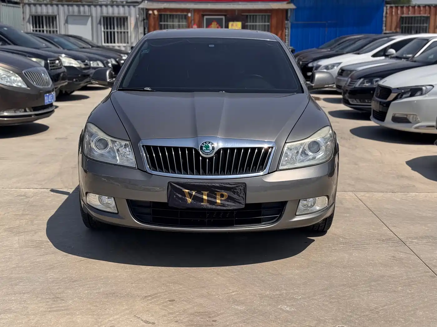 Škoda Octavia 2012 1.6L Auto Yijun Edition фото 2