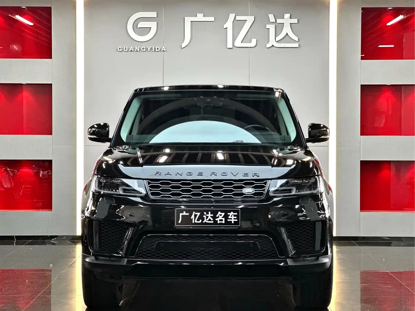 Land Rover Range Rover Sport 2019 3.0 SC V6 Special Edition фото 2