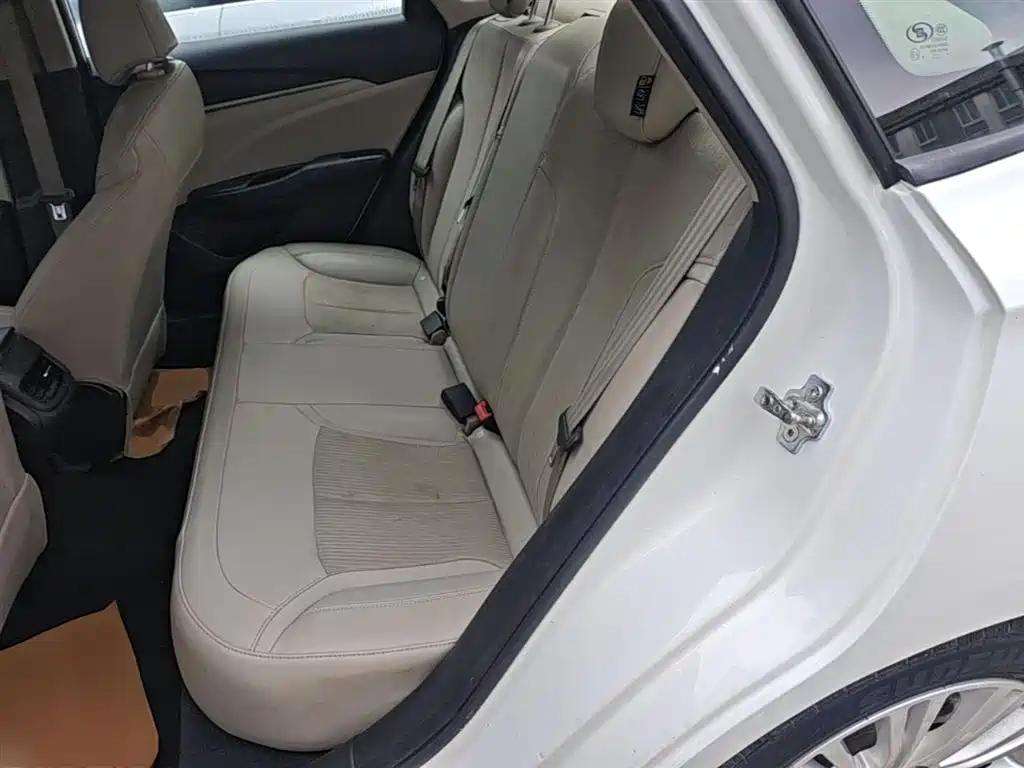 Buick Excelle 2016 15N Automatic Elite фото 17