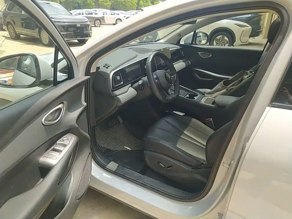 BYD Hai Shi 05 EV 2025 520KM Smart Navigation Edition фото 16