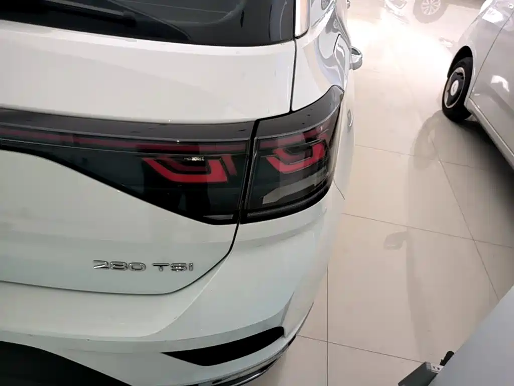 Volkswagen T-Roc, миниатюра 8