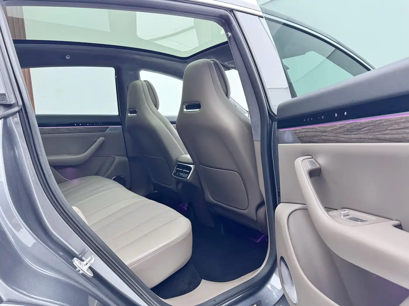 Zhijie Luxeed R7 2025 2025 Extended Range 251km Max