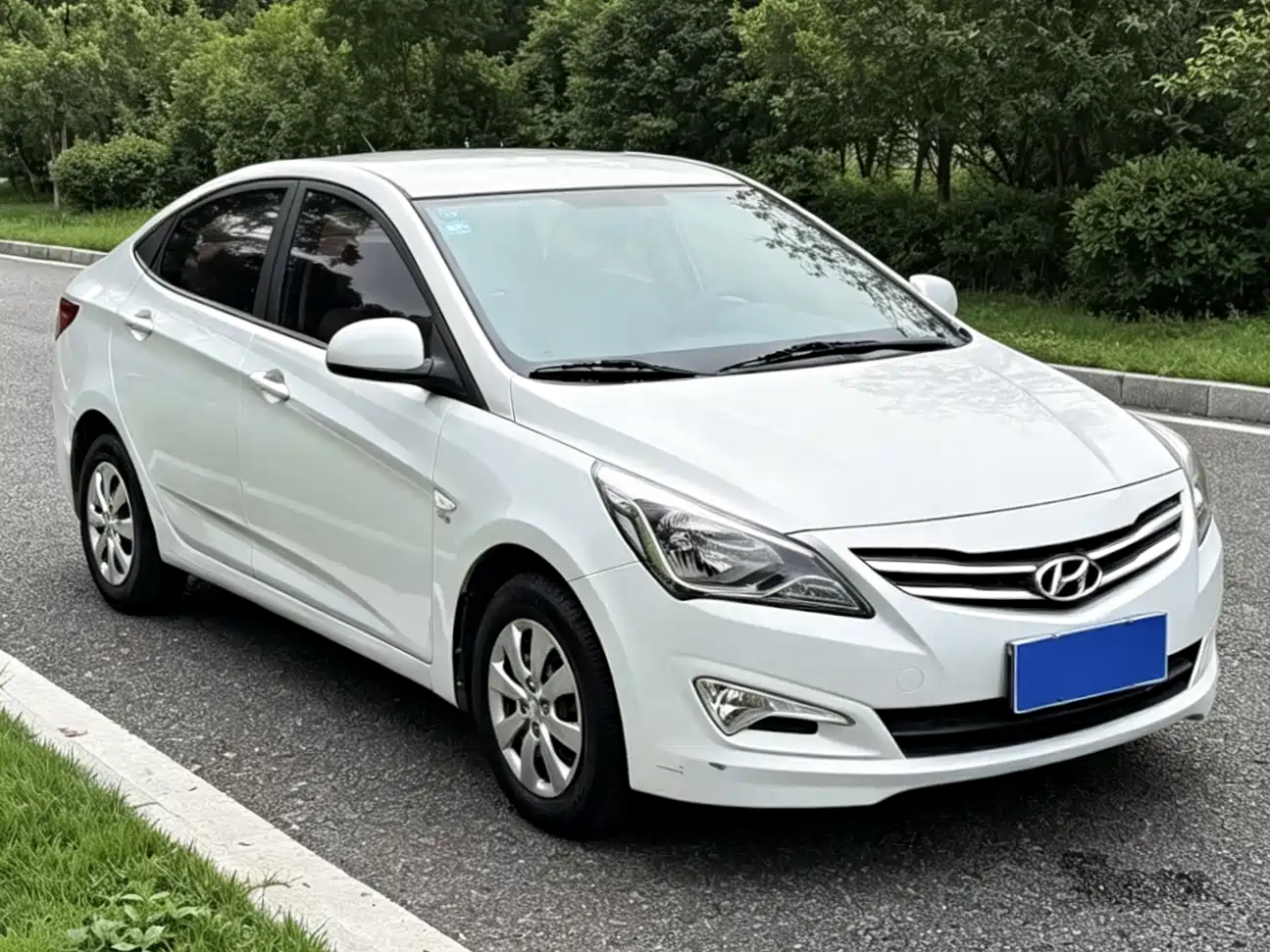 Hyundai Verna 2014 1.4L Manual Smart GLS фото 3