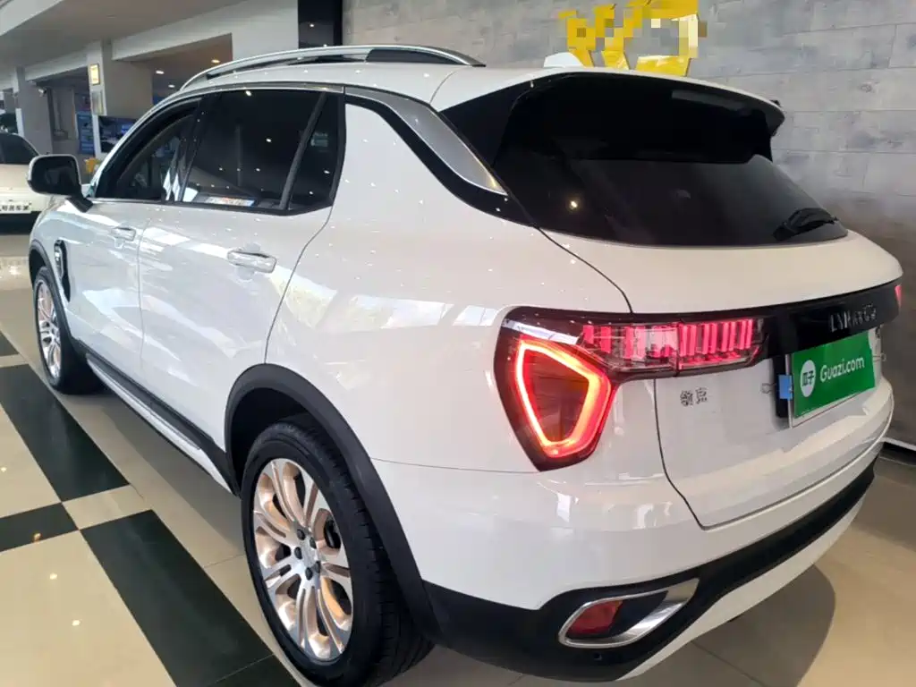 Lynk & Co 01 2018 2017 2.0T 2WD Pro Version