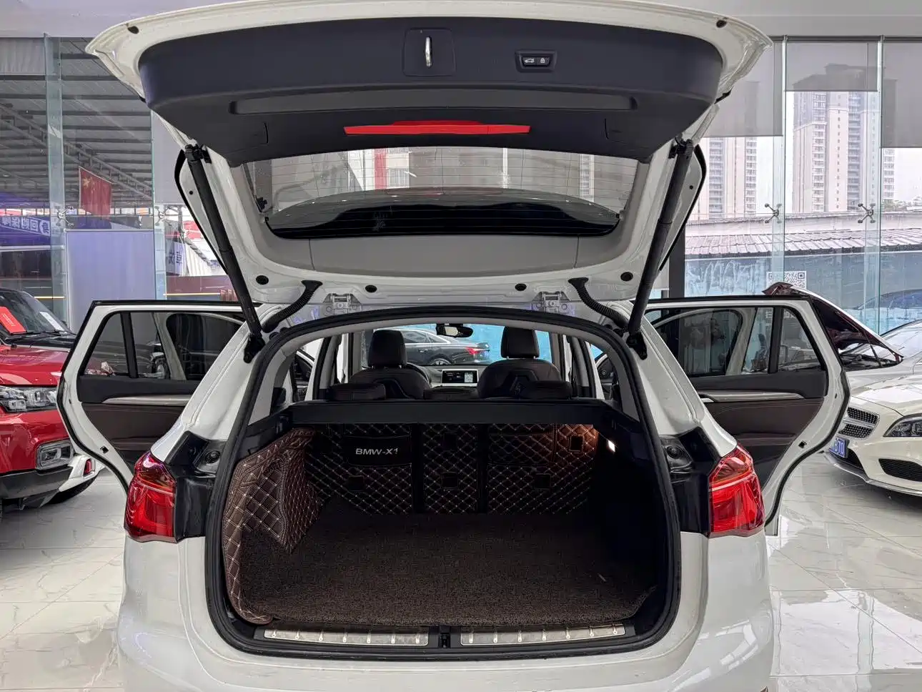 BMW X1 2019 xDrive20Li Premium Model фото 27