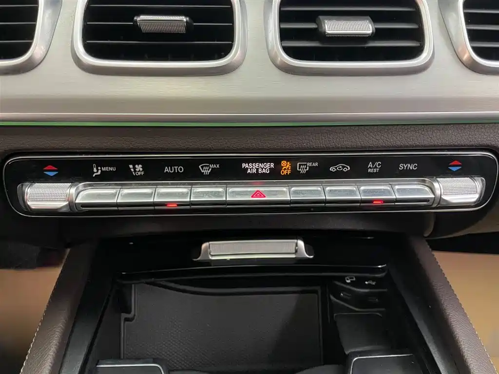 Mercedes-Benz GLE 2022 GLE 350 4MATIC Dynamic фото 23