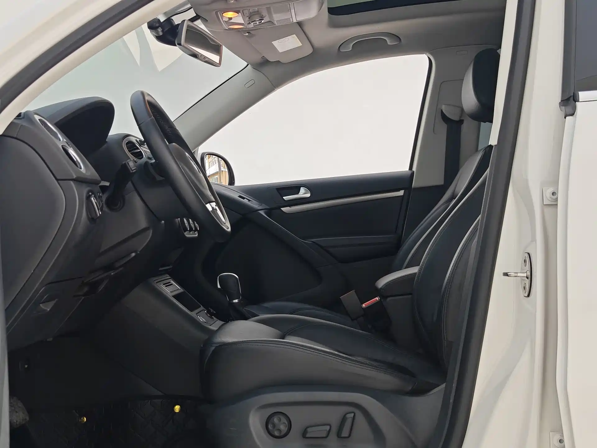 Фото 7 - Volkswagen Tiguan