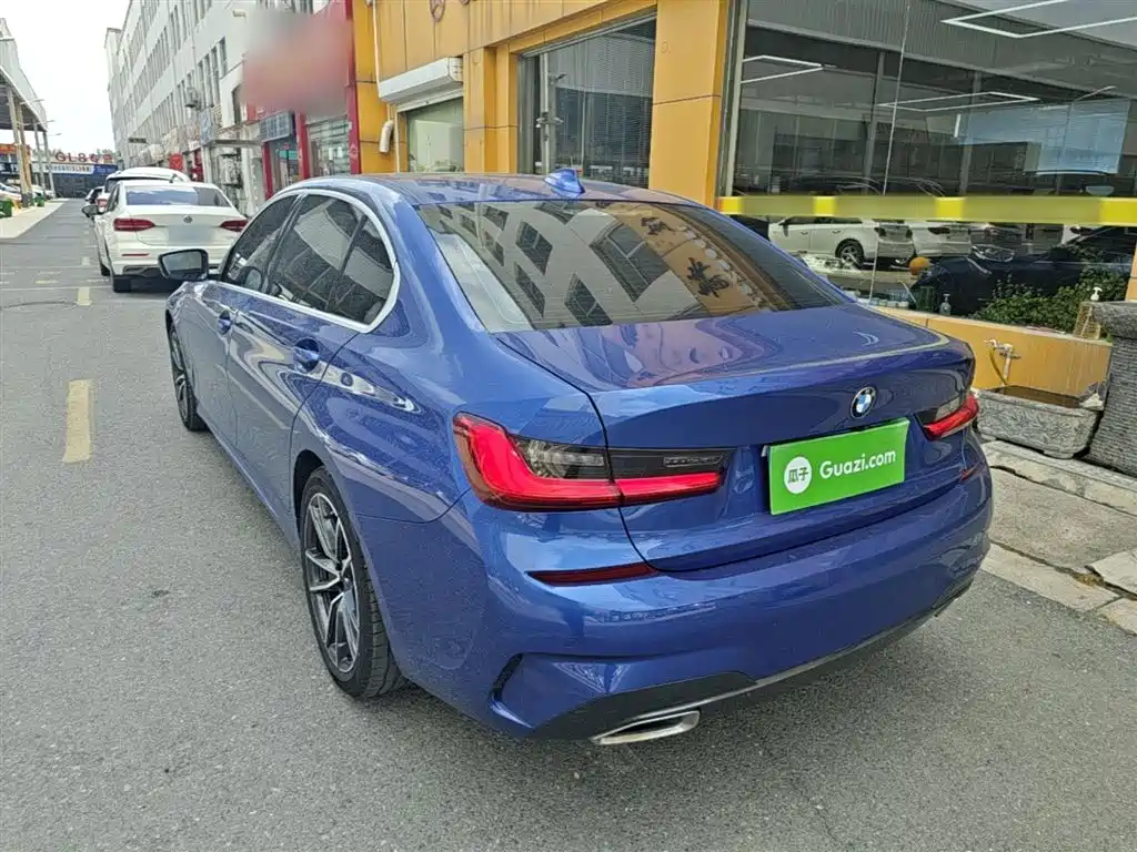 BMW 3-SERIES
