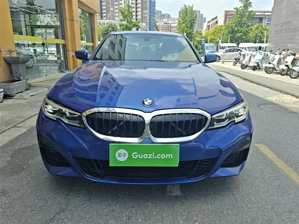 BMW 3-SERIES