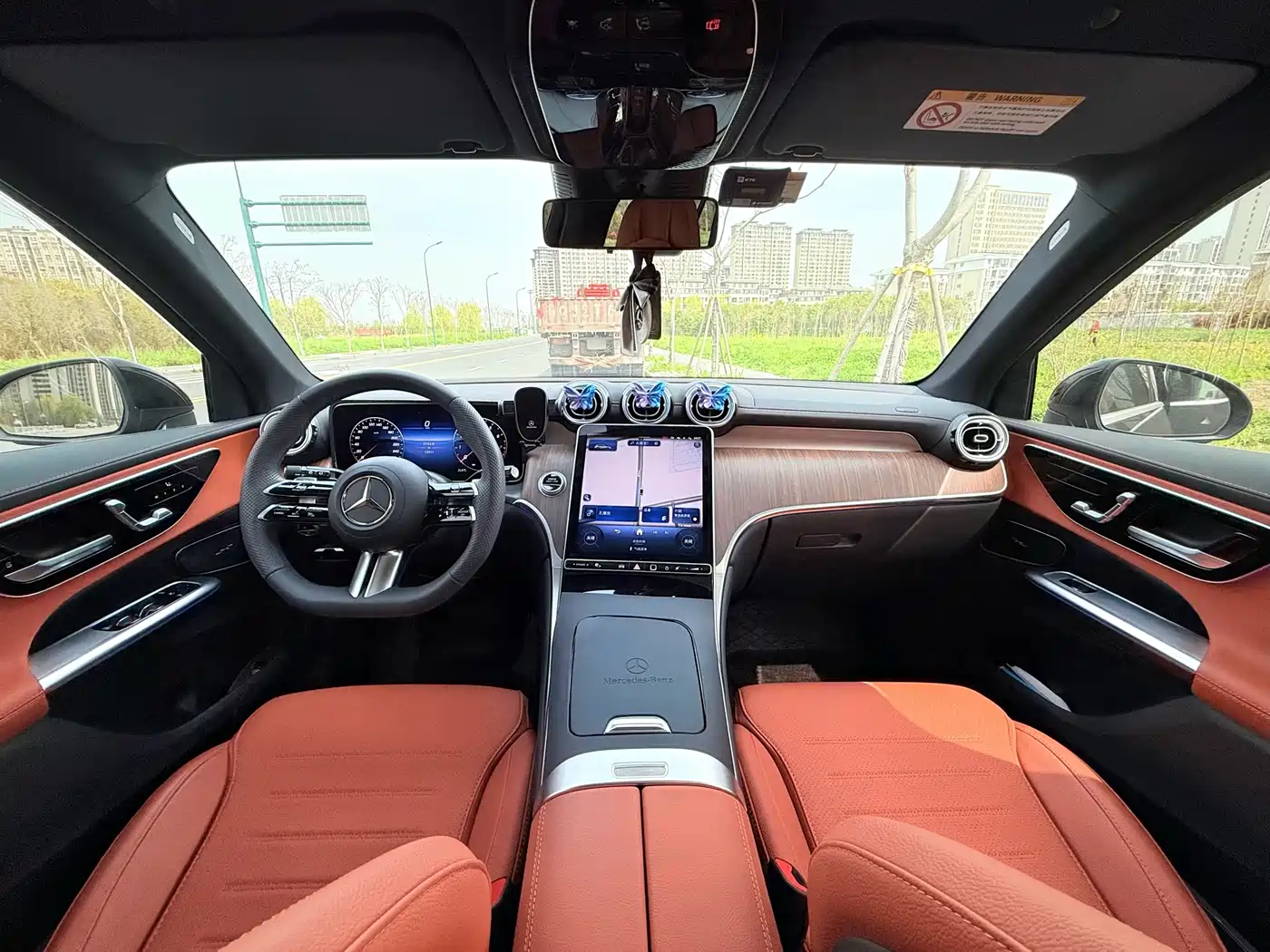 Mercedes-Benz GLC 2025 GLC 300 L 4MATIC Dynamic 5-seater фото 11