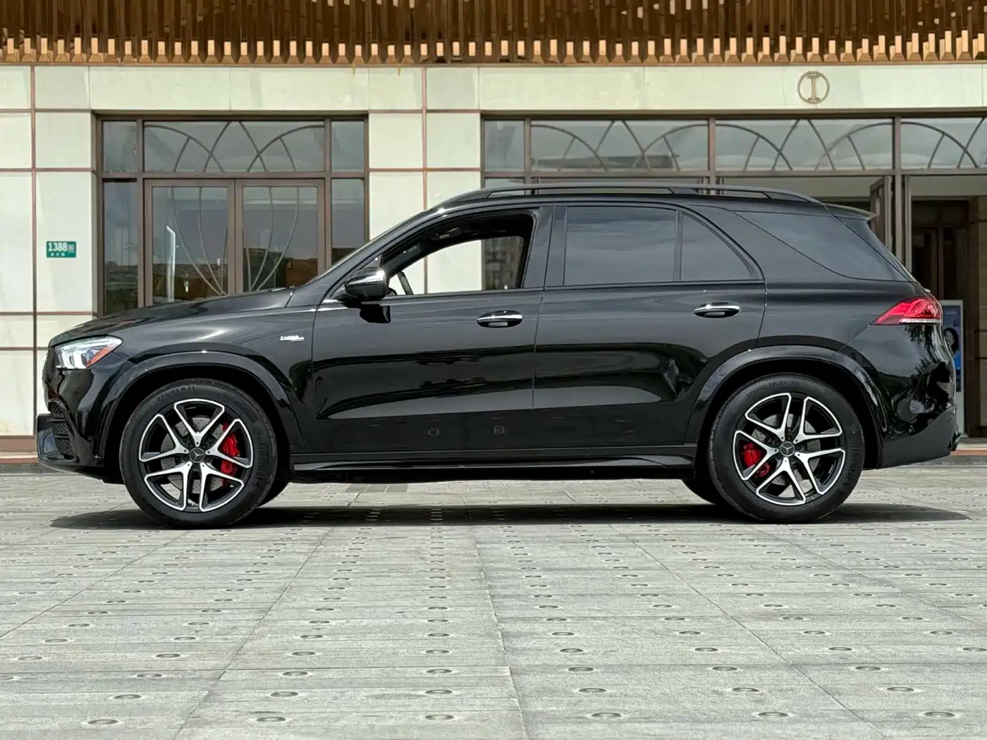 Mercedes-Benz GLE AMG 2022 AMG GLE 53 4MATIC+ фото 3